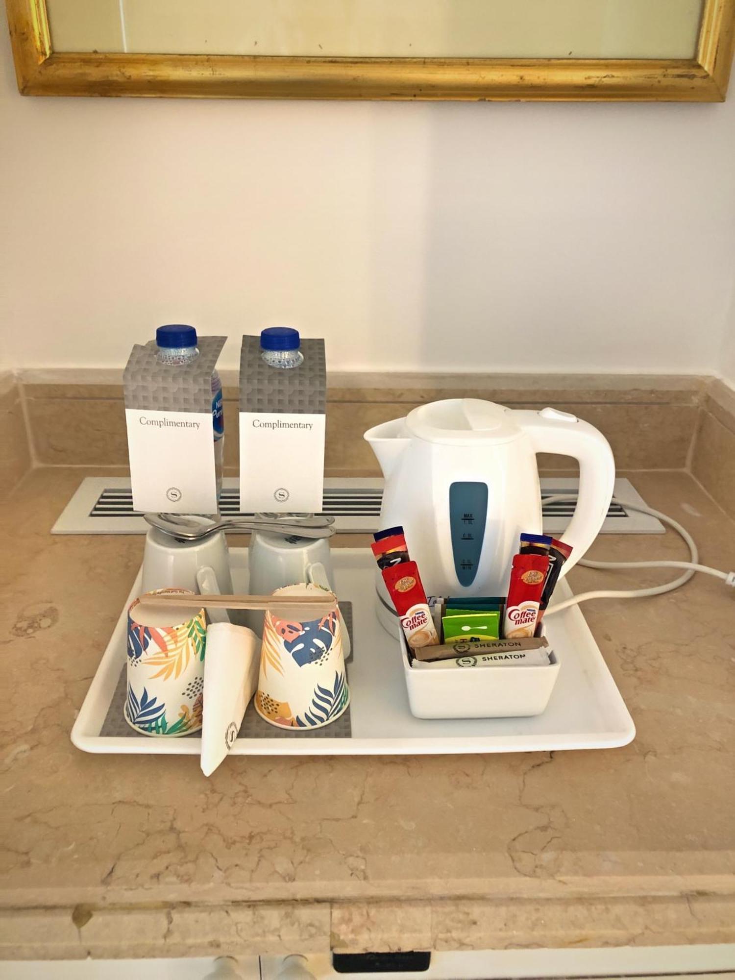 Classic Room, Guest room, 1 King, Sea view, Main, Balcony